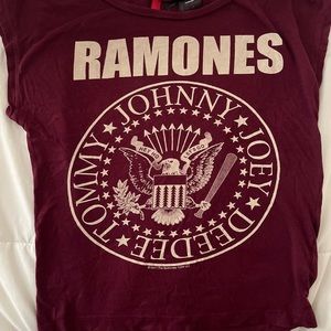 Ramones T shirt gentle worn 2 times purposely worn in look